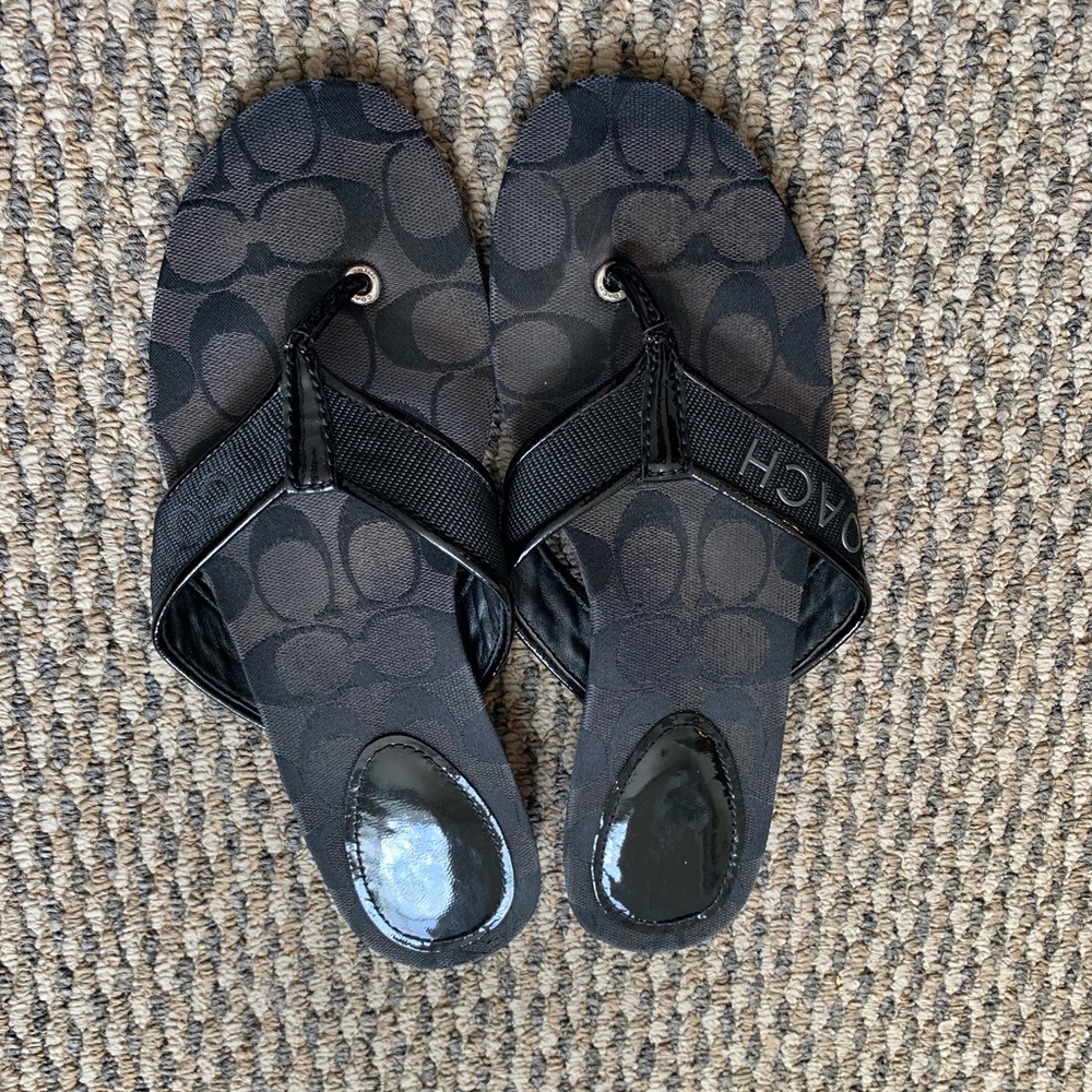 Coach Flip Flop - 8.5